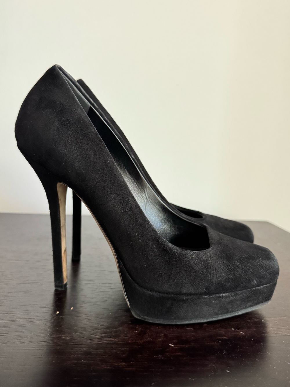 Gucci Black Suede Platform Pumps